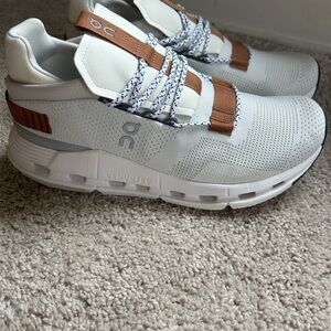 On Cloud White & Brown